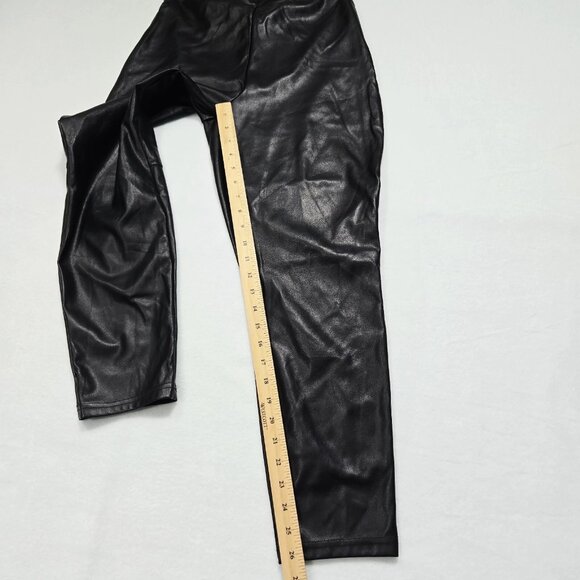 Fabletics Pant Womens L Black Faux‎ Leather Straight Leg Mid Rise Ankle Classic - Picture 8 of 11